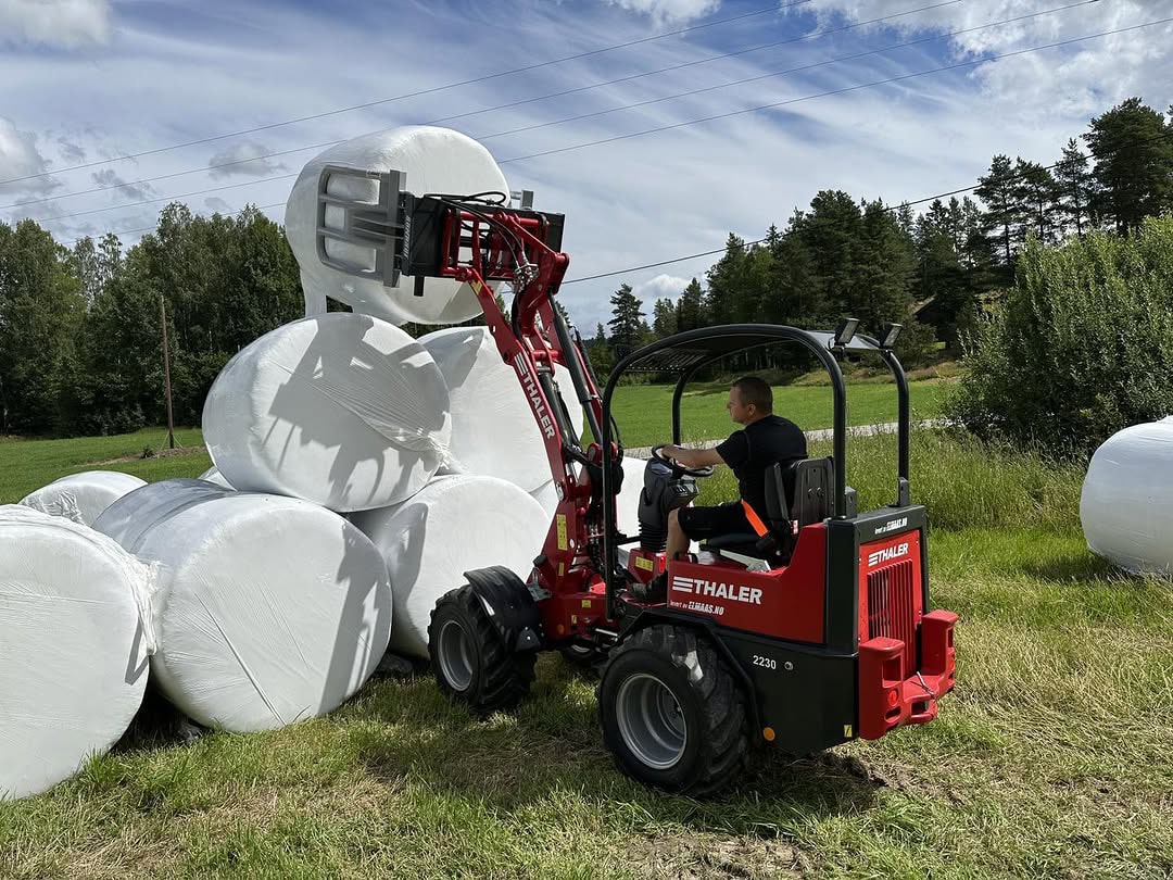 Tractor 5